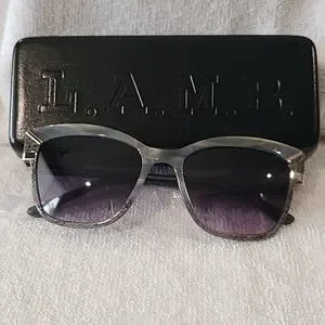 Gwen Stefani L.A.M.B sunglasses. Style- LA571 color-grey size-53-18-135 L.A.M.B. | Accessories | Gwen Stefani Lamb Sunglasses Style  main image 3